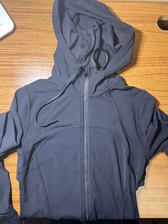 Lululemon Define Nulu jacket Size 4 2