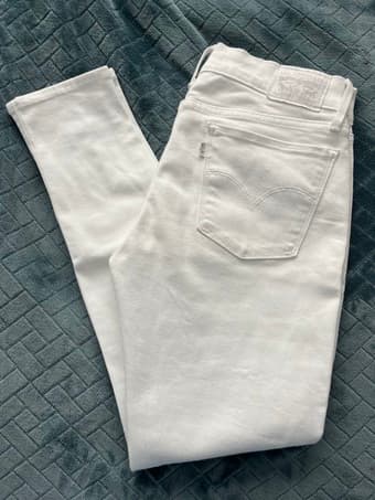 Women’s Levi’s 710 super skinny white jeans 1