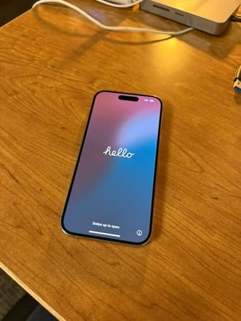 iPhone 15 Pro (256gb) 1