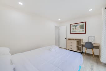 Furnished Room in 4BR/2BA House Walk to Costco & Downtown Redwood City 4