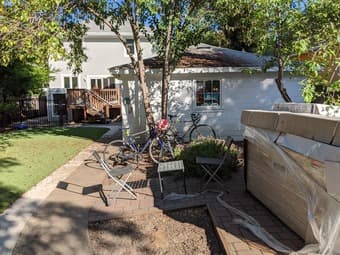 Sunny, bedroom in a large shared house right downtown Palo Alto, $1492 4