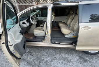 Toyota Sienna LE 2011 172,2xx 3