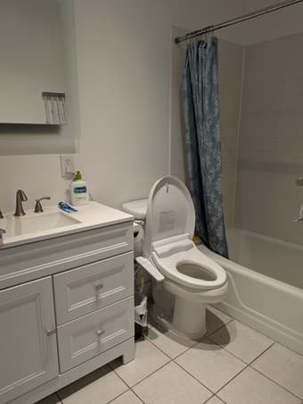 Condo at UCB available now 3