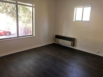 Bedroom with attached private bathroom in Menlo Park Downtown 1