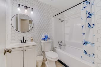 Private Room for Rent in 4B/2-BathHouse at Redwood CityNear Stanford 3