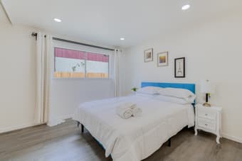 红木城 靠近斯坦福校区 侧卧单间招租四卧室两浴室房屋中的房间 3