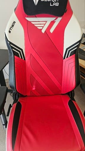 T1 Secret lab desk chair 1