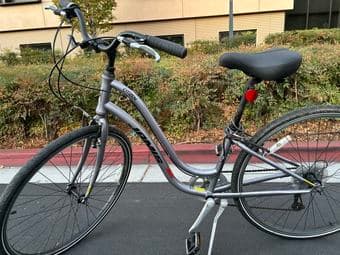 jamis citizen bike (like new) 1