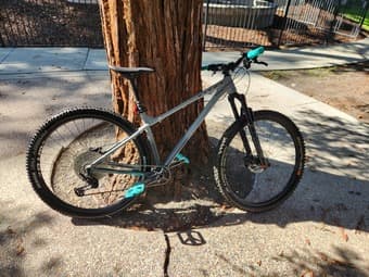 Vitus Sentier 27 VR Hardtail Mountain Bike 1