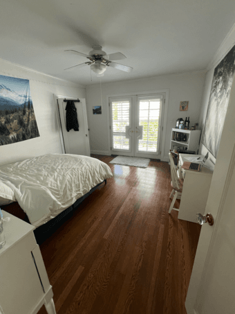 Sublet Available Nov 16 - Jan 10 (end date flexible) 1