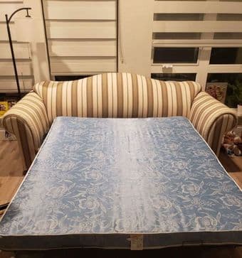 Queen Size sleeper sofa $50 need to be gone ASAP 3