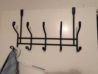 Over-the-door Clothes Hanger 1