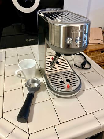 Breville the Bambino Espresso Machine with Auto Milk Frother 1