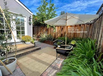 2bd/2ba Redwood City home - open layout, vaulted, skylights! 2