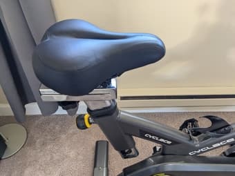 Stationary bike 4