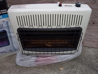 30,000 BTU LNG shop heater 1