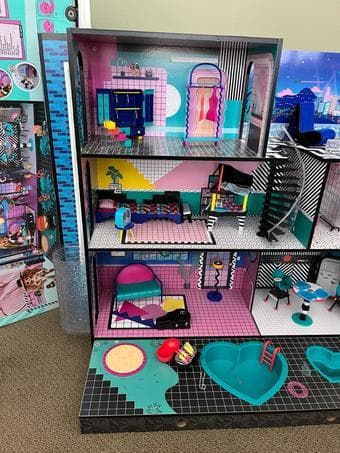 LOL Surprise OMG House Dollhouse 2