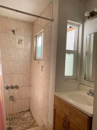 $1280 Private small Studio in Palo Alto for rent now 4