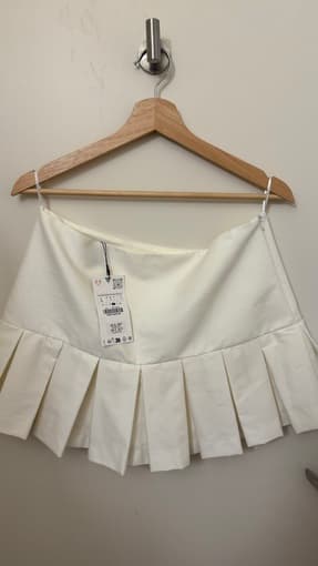 NEW Zara white skirt with shorts 1