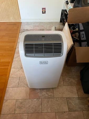 Black + Decker 8000 BTU Portable Air Conditioner/Fan/Dehumidifier 1