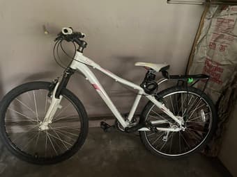 White Women's Mountain Bike for Sale 3