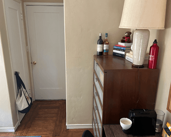 Private room with private bath located in Atherton 3