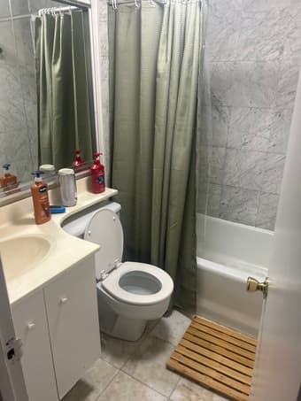 Furnished Room in 2 Bed 2 Bath Duplex (Hells Kitchen, NY) 3