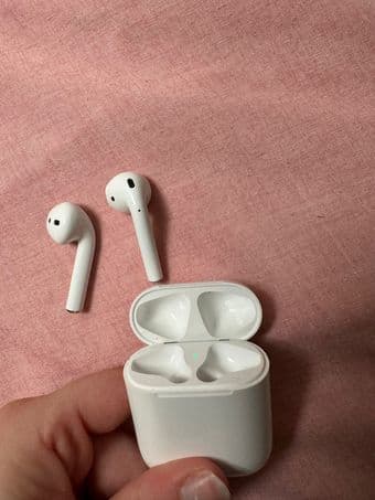 Airpords 2nd Generation 1