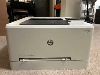 Almost new HP LaserJet Pro Color laser printer 1
