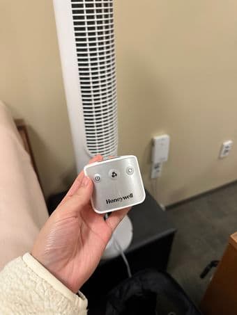 Honeywell Tower Fan, White 3