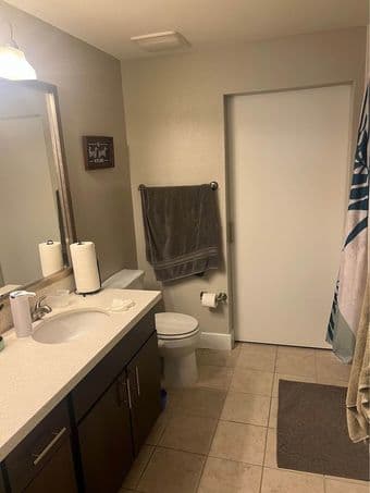 Sub leasing master 1b/1b in 2b/2b for a week 12/07 to 12/14 1