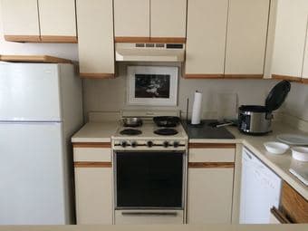 Sublet studio in Hayes Valley, San Francisco for a month (12/19-1/22) 1