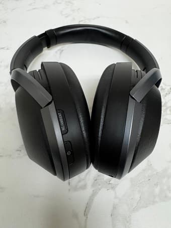 Sony Noise Cancelling Headphones WH1000XM2: Over Ear Wireless Bluetoot 4