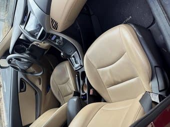 2013 Hyundai Elantra - Limited Sedan 4D 4