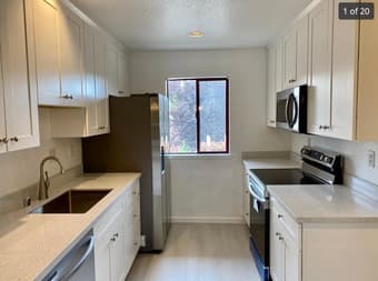 Roommate Wanted: 2-Bed, 2.5-Bath Townhouse in Palo Alto (Jan 31) 4