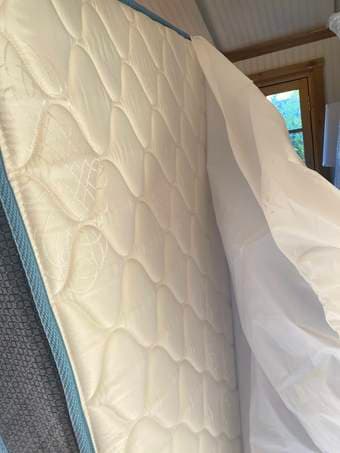 Full size bed mattress and box 1