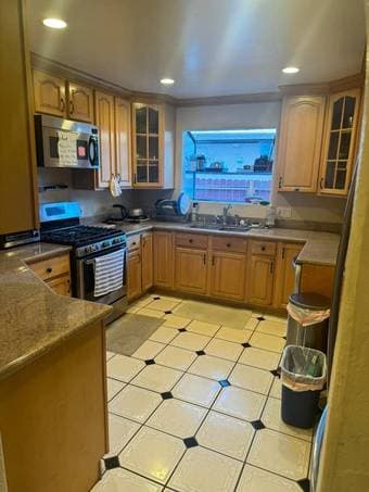 Shared Room Near Stanford 4