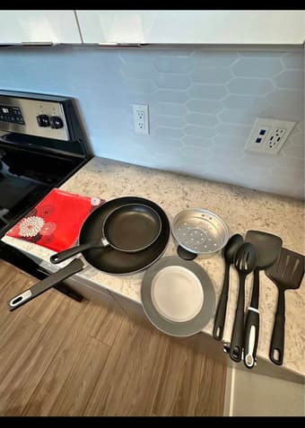 2 pans, 2 plates, kitchen tools all for $10 1