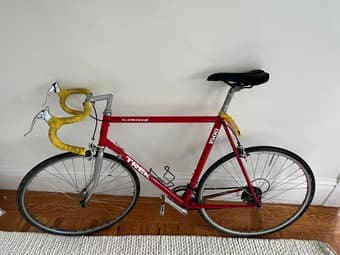 Red Trek 1500 60 cm bike 1