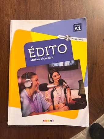 Half used Édito Méthode de français textbook 1