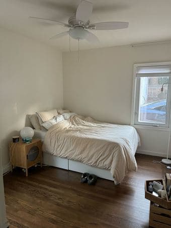 Room in 2bed/1bath available in Palo Alto, steps away from Stanford! 3