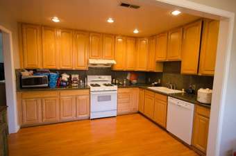 Private room for rent 3