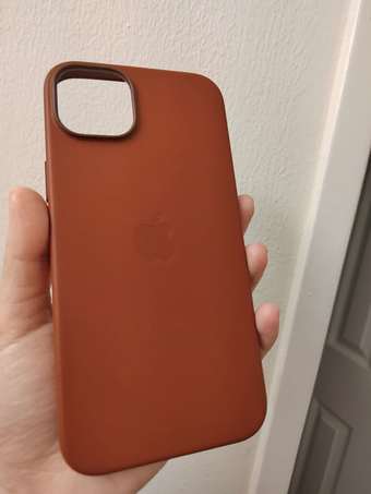 Apple iPhone 14 plus leather case 1