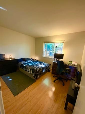 1 bedroom in 2Bd/1Bath Apt in Palo Alto ($1750) utilities included 1