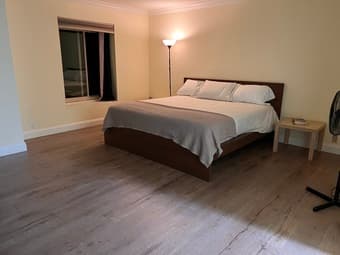 California King size bed 1