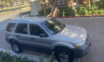 Ford Escape 2006 - Clean Title 2