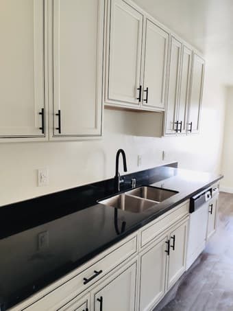 【Palo Alto 94306】 【Rent O-N-E room in 2B1B Apt】【 available in Feb】 1