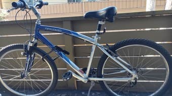 bike for sale (with a sturdy lock) 2