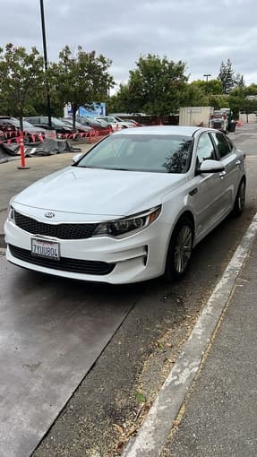 2016 KIA Optima Lx - Low Milage 1