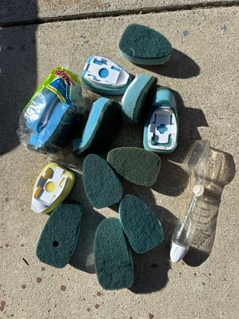 Scotch-Brite Heavy Duty Dishwand Kit, Includes 1 Wand & 13 Refill Pads 1